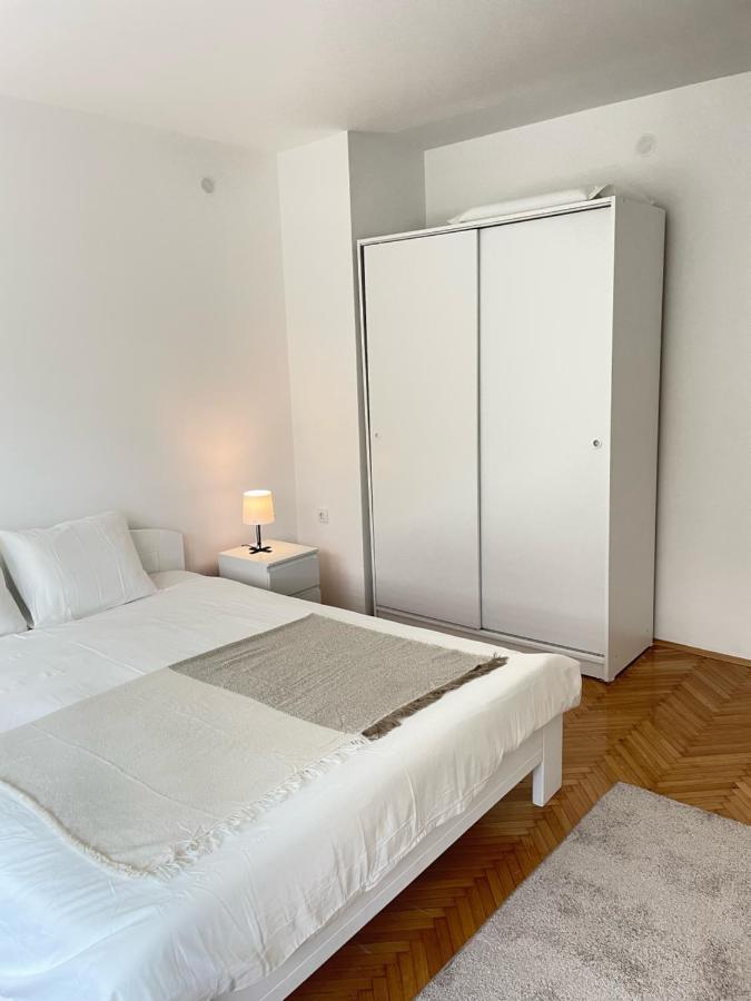 The Blue Velvet Apartment Beograd Eksteriør bilde
